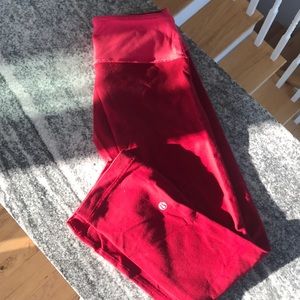 Lululemon Wunder Under mid-rise crop size 4